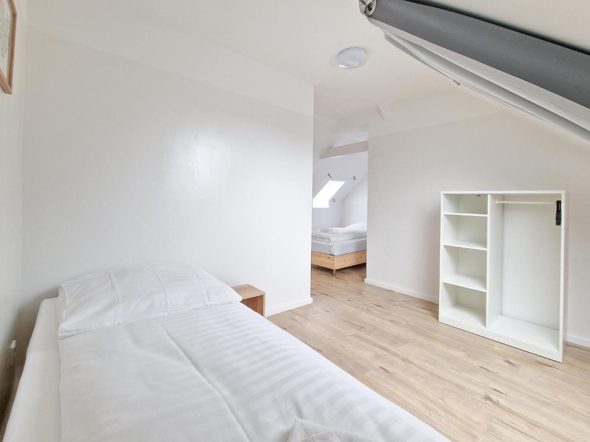 Raj Living - 1 Or 3 Room Apartments - 20 Min Messe Dus And Old Town Dus Дюссельдорф Екстер'єр фото