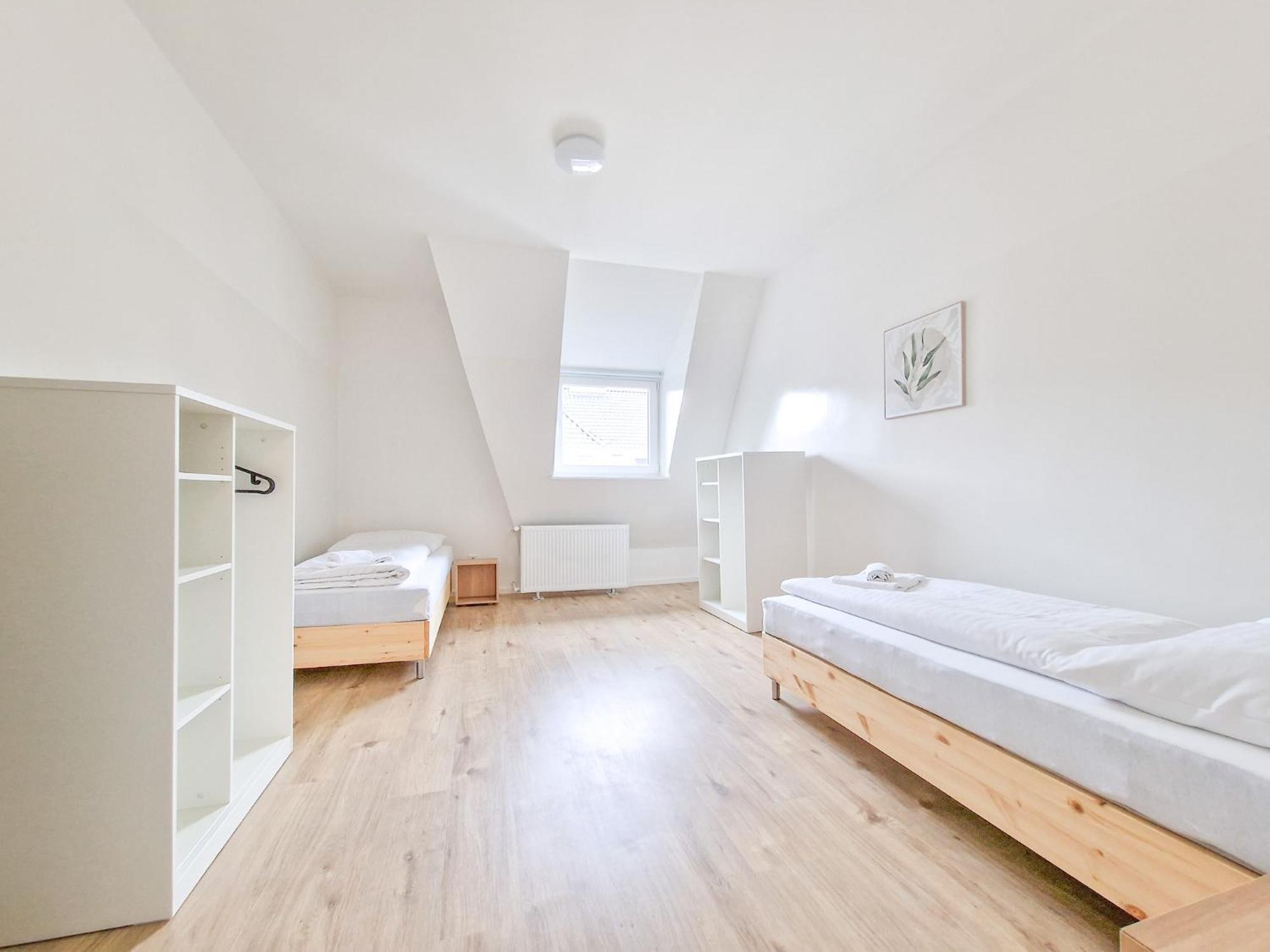 Raj Living - 1 Or 3 Room Apartments - 20 Min Messe Dus And Old Town Dus Дюссельдорф Екстер'єр фото